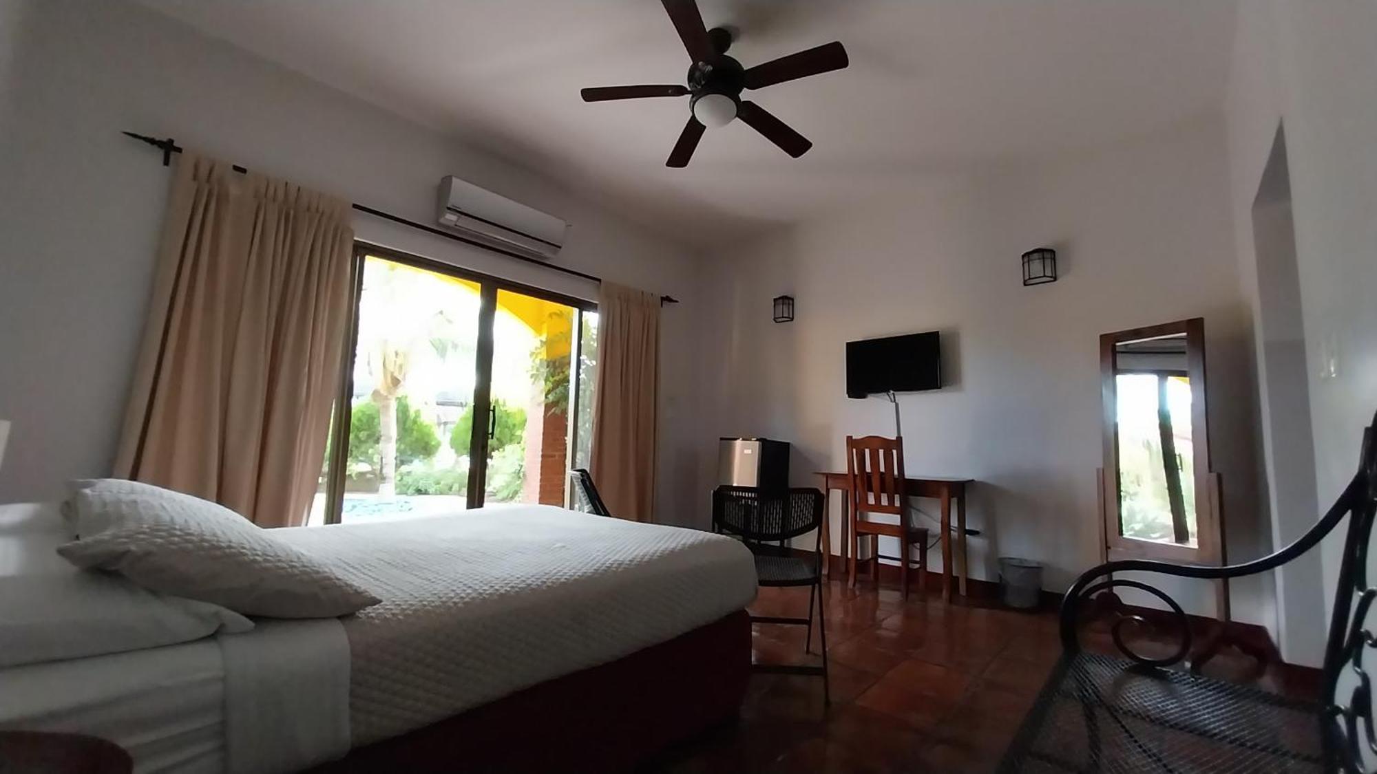 Hotel Jardín de Granada Nicaragua Habitación foto